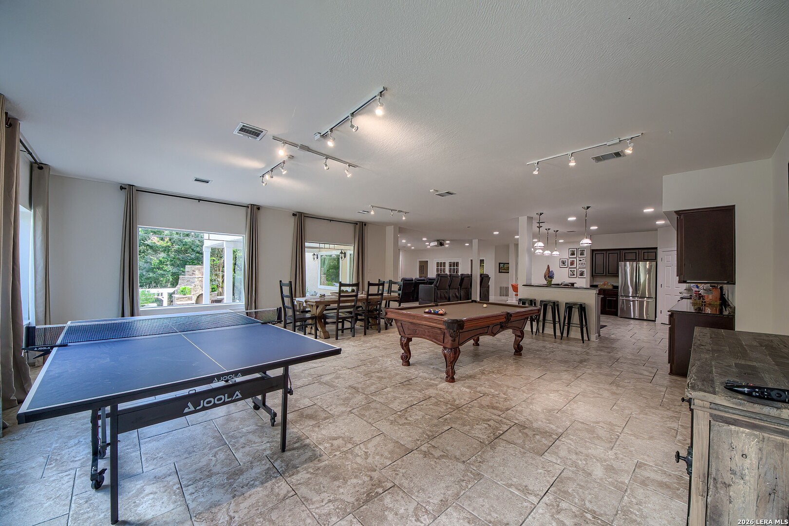 613 N Rolling View, San Antonio, TX 78253