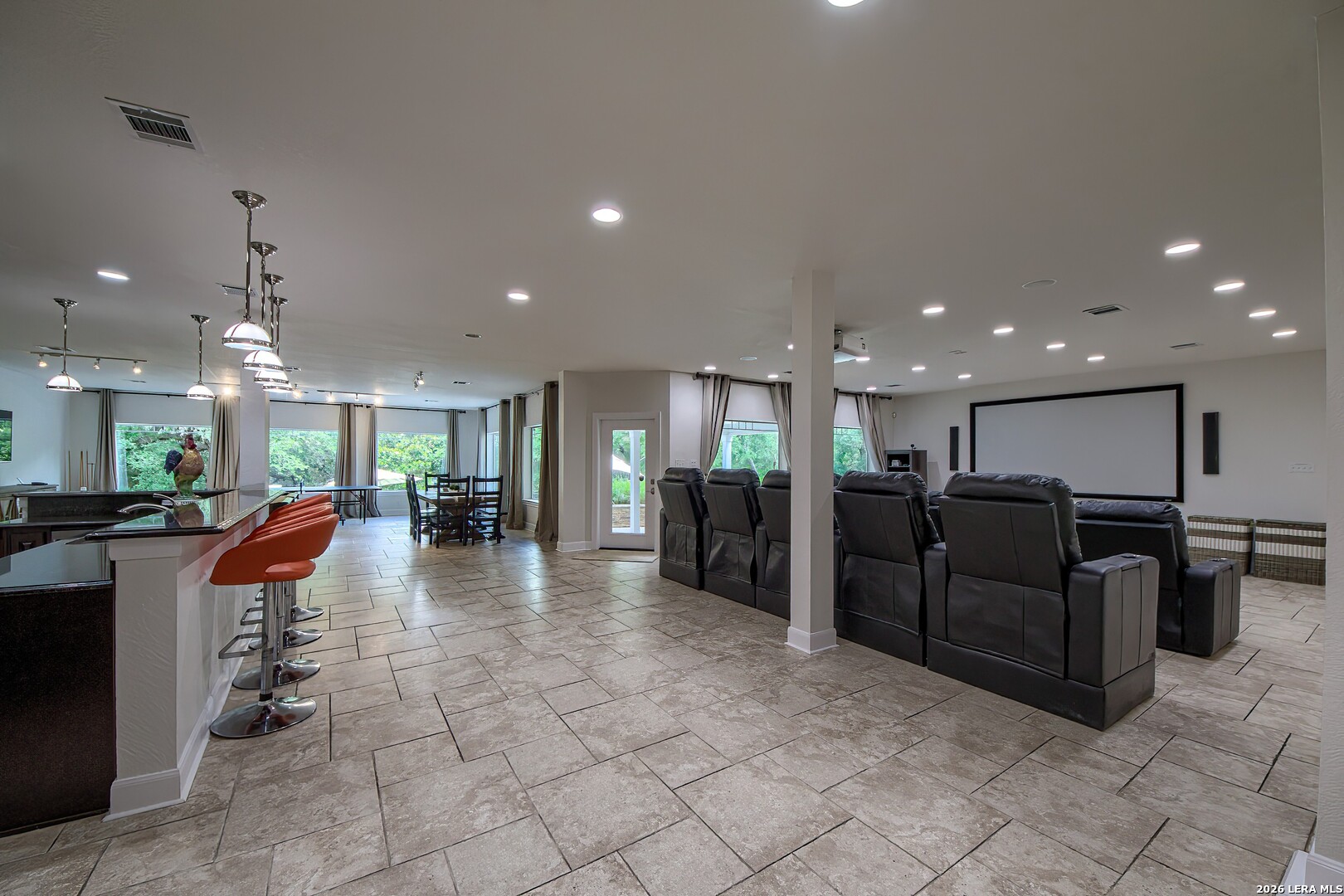 613 N Rolling View, San Antonio, TX 78253