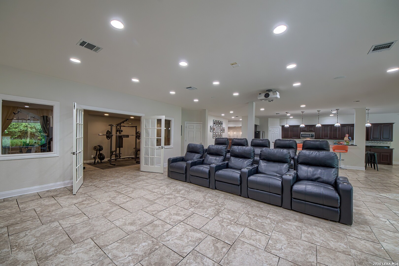 613 N Rolling View, San Antonio, TX 78253