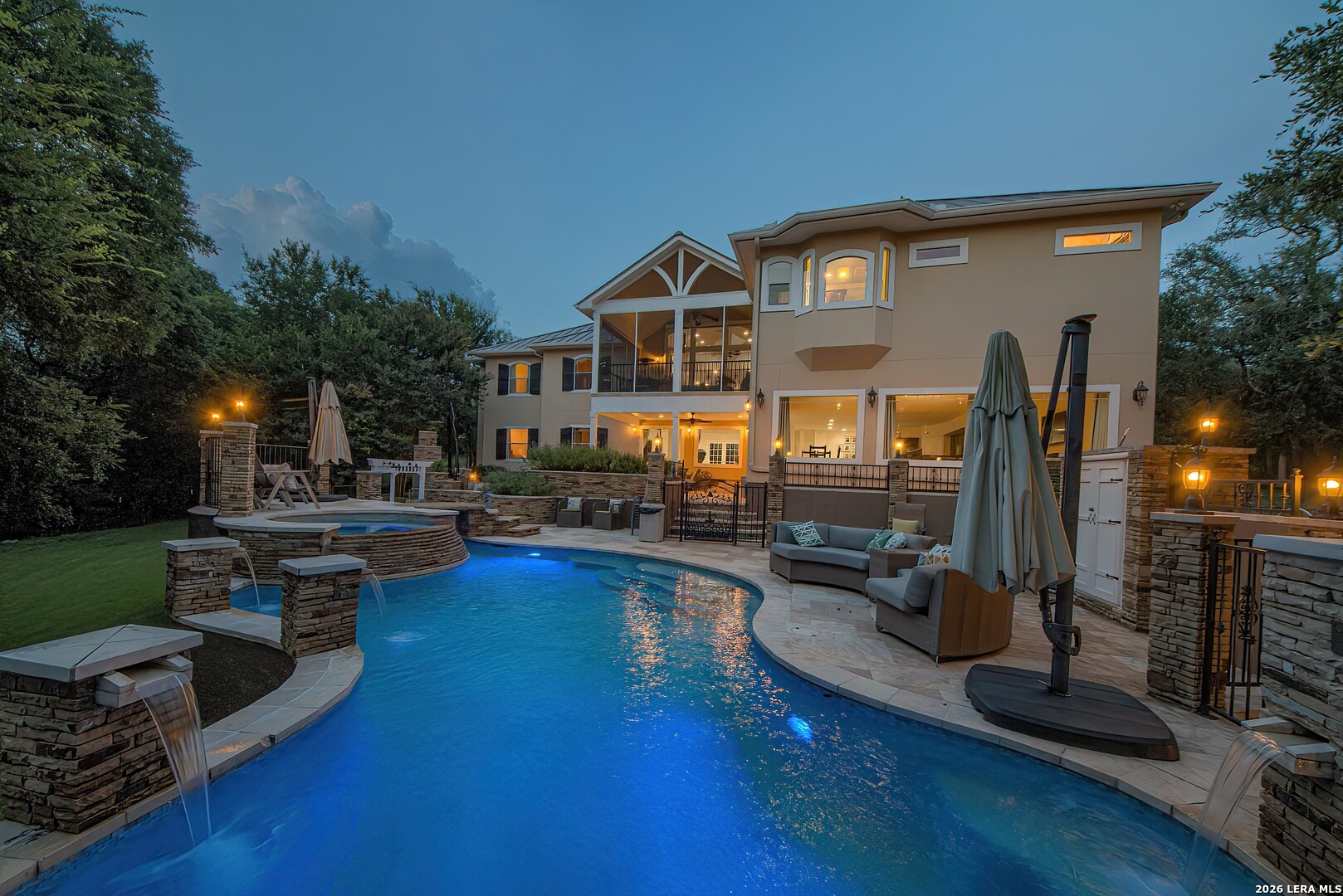 613 N Rolling View, San Antonio, TX 78253