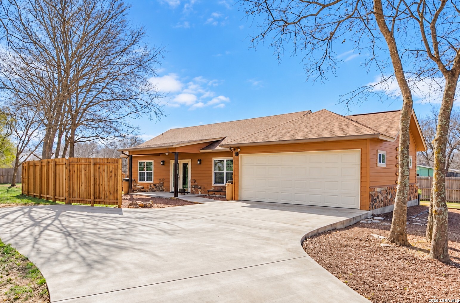 Property photo for 890 E Torrey, New Braunfels, TX