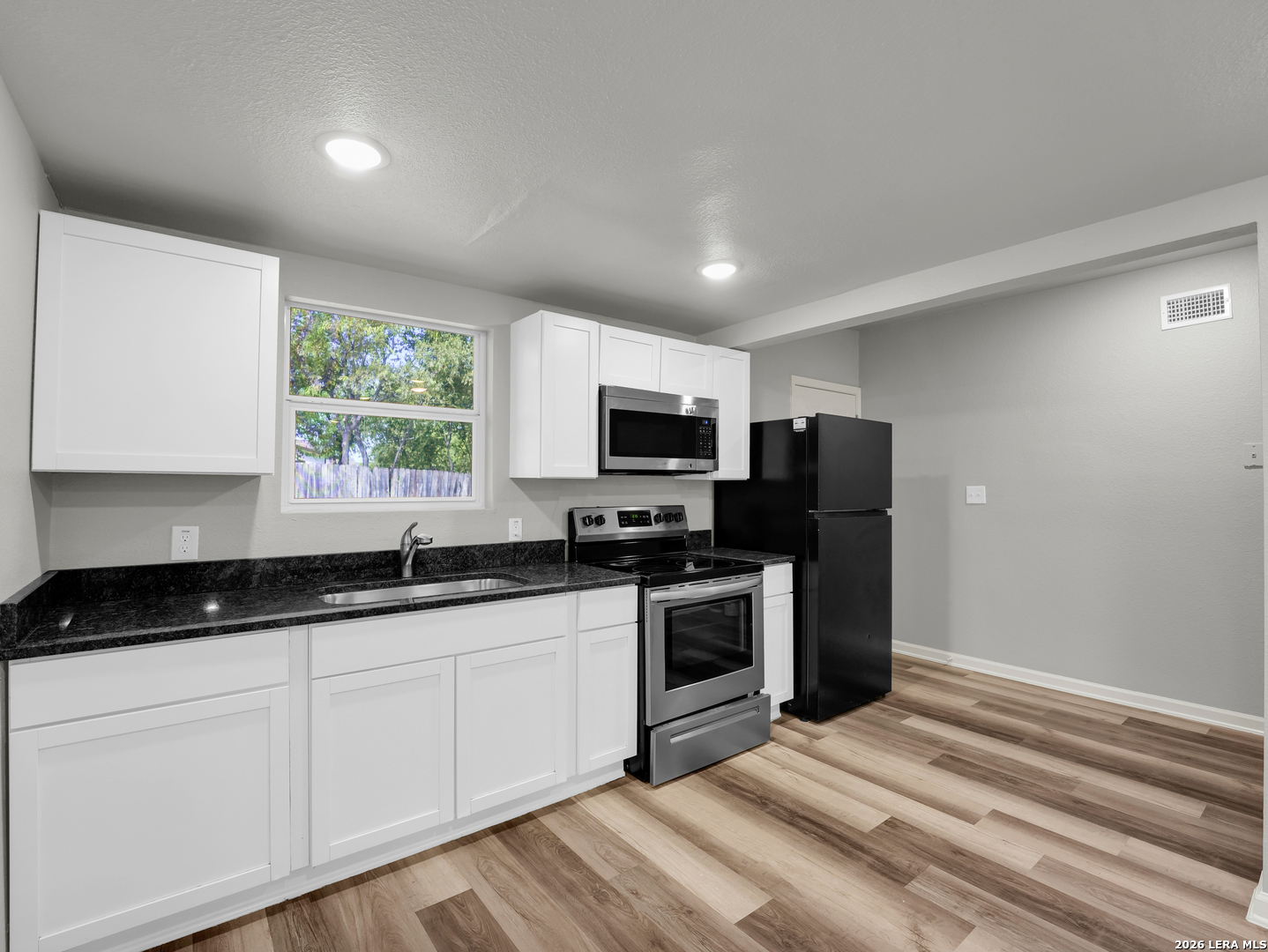 1803 Lampost, San Antonio, TX 78213