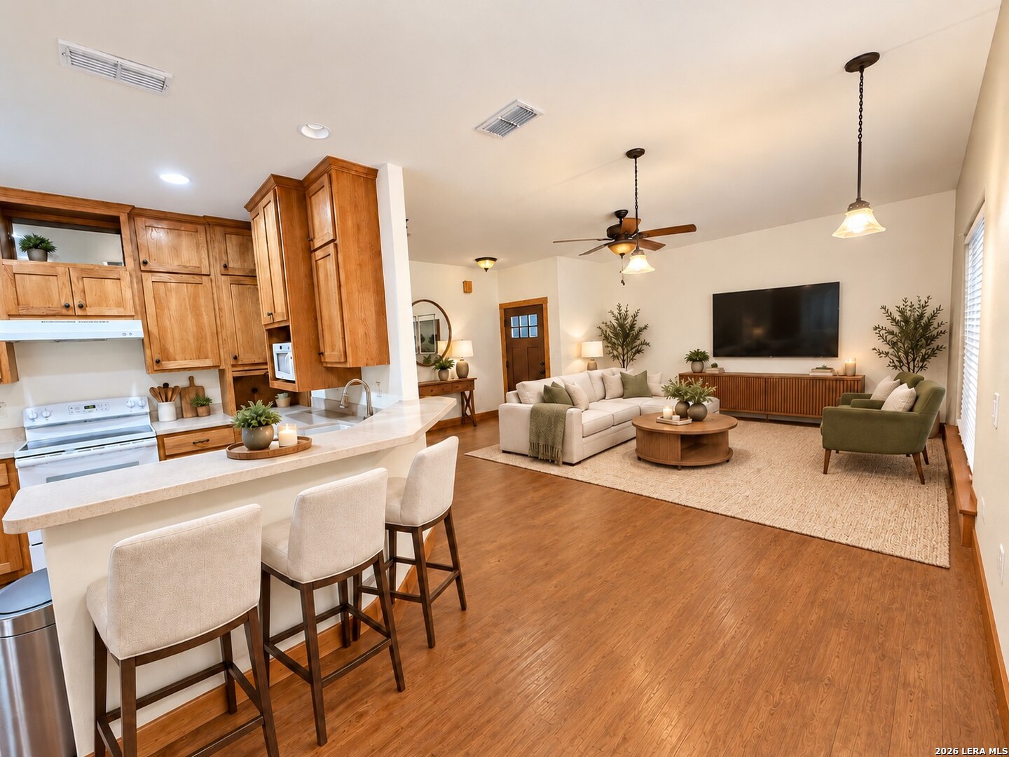 890 E Torrey, New Braunfels, TX 78130