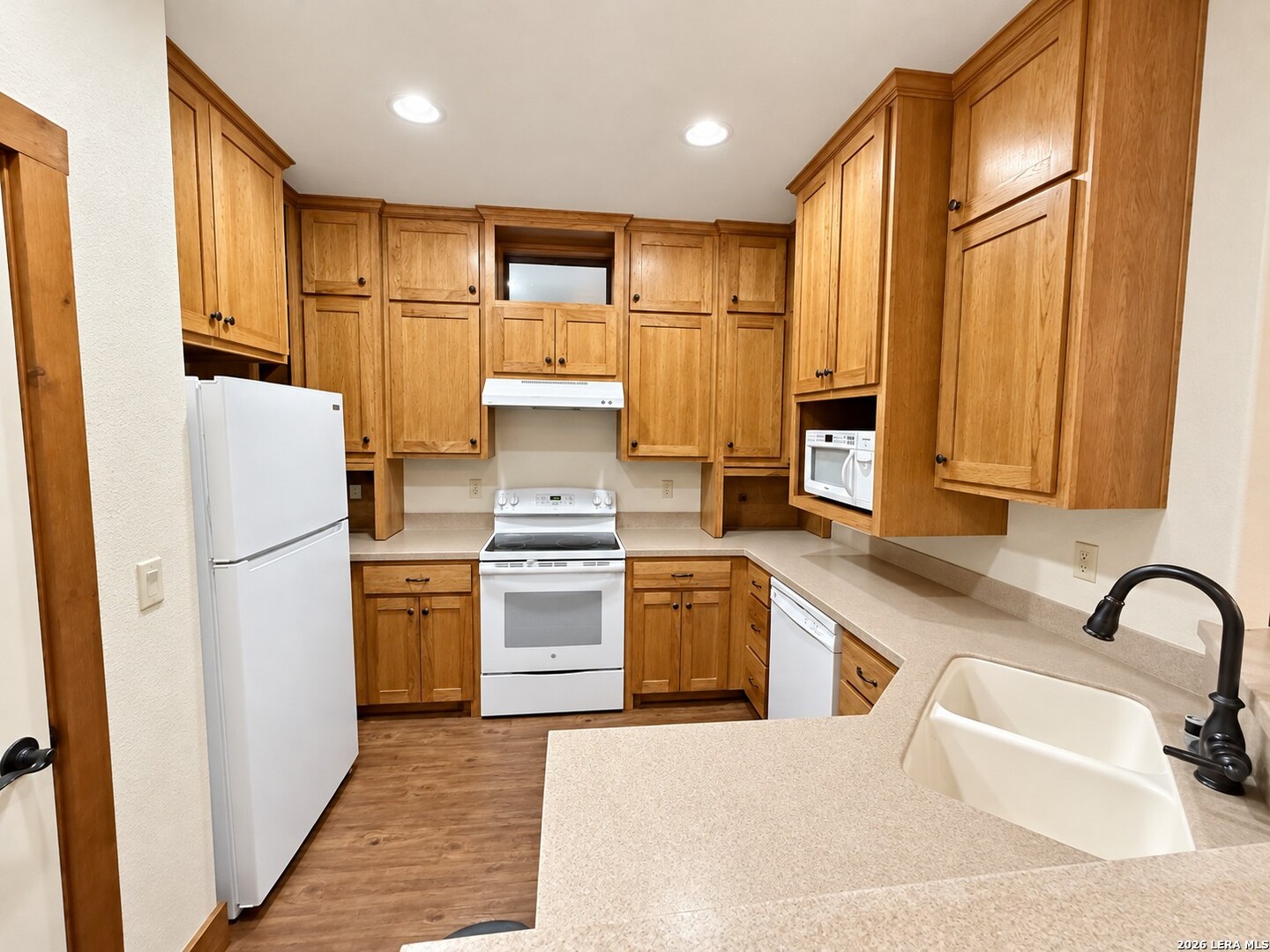 890 E Torrey, New Braunfels, TX 78130