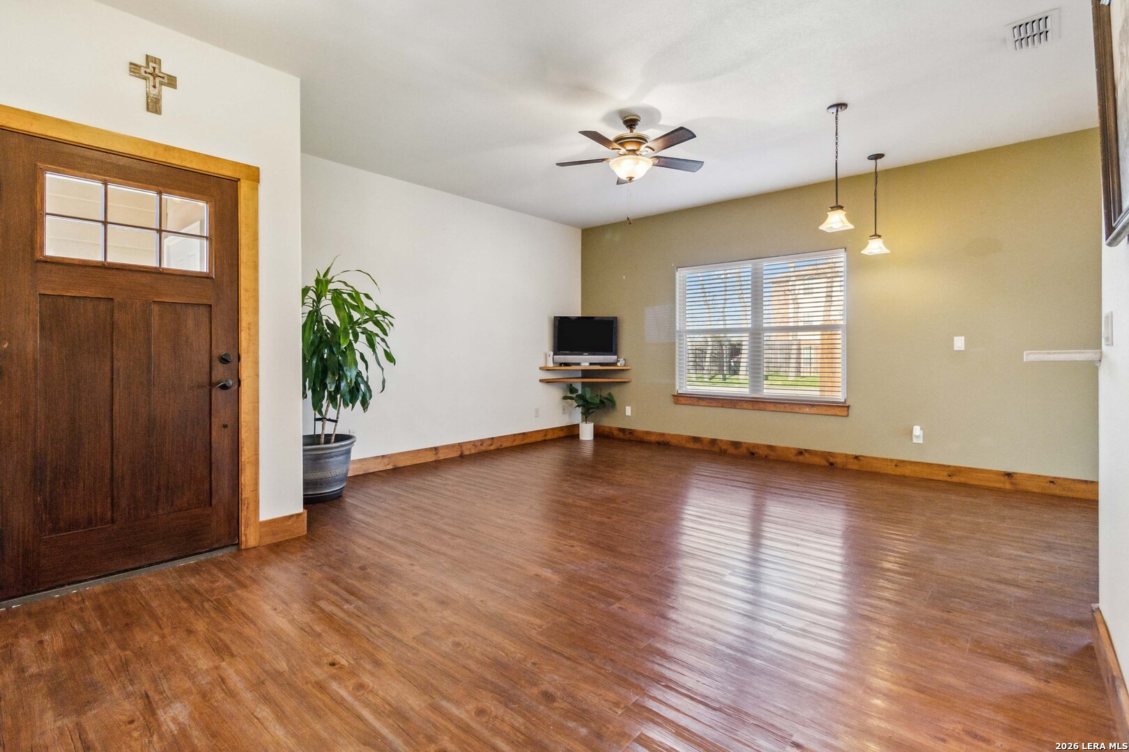 890 E Torrey, New Braunfels, TX 78130
