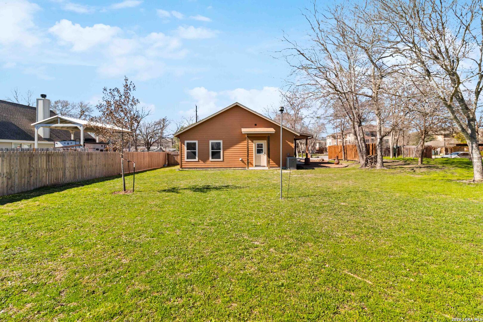 890 E Torrey, New Braunfels, TX 78130
