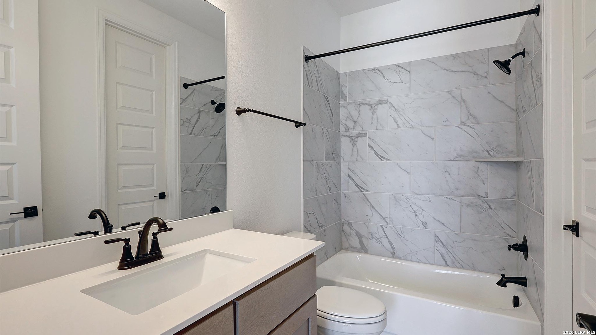 2667 Vistablue Lane, San Antonio, TX 78245