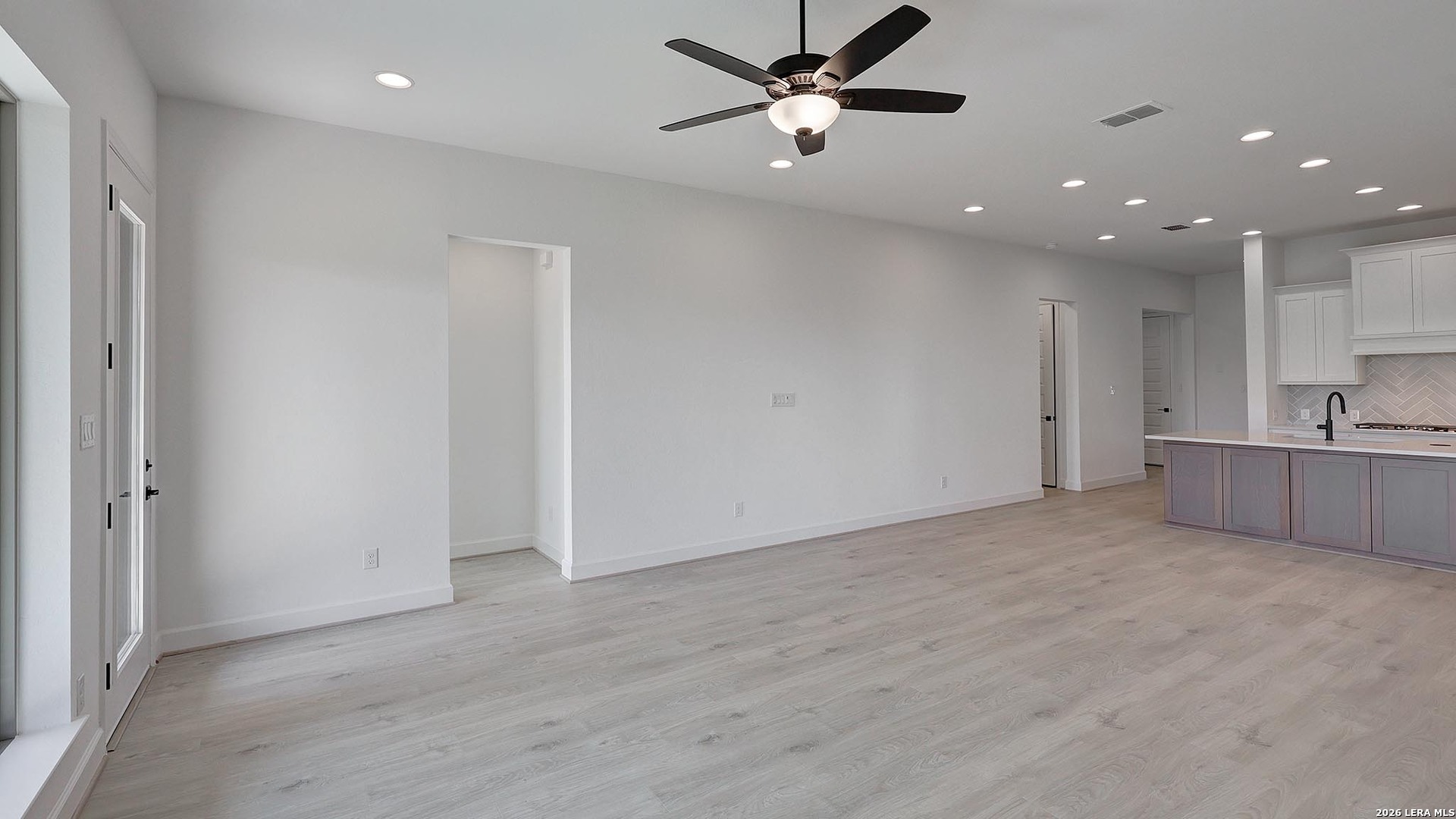 2667 Vistablue Lane, San Antonio, TX 78245