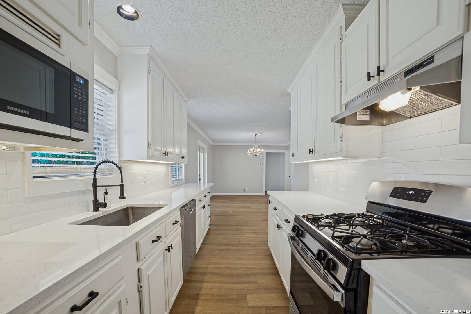 1023 Morey Peak, San Antonio, TX 78213