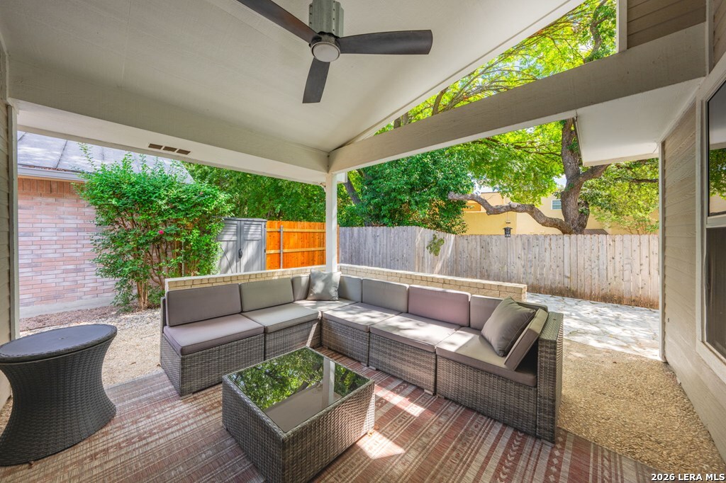 127 TERRACE LN, Kerrville, TX 78028
