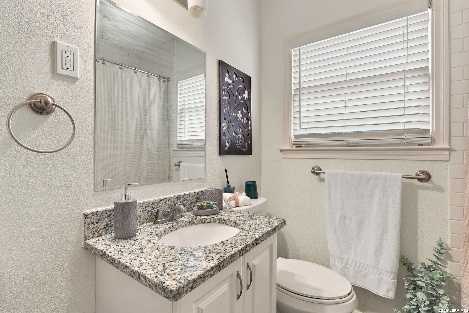 515 W Norwood CT, San Antonio, TX 78212
