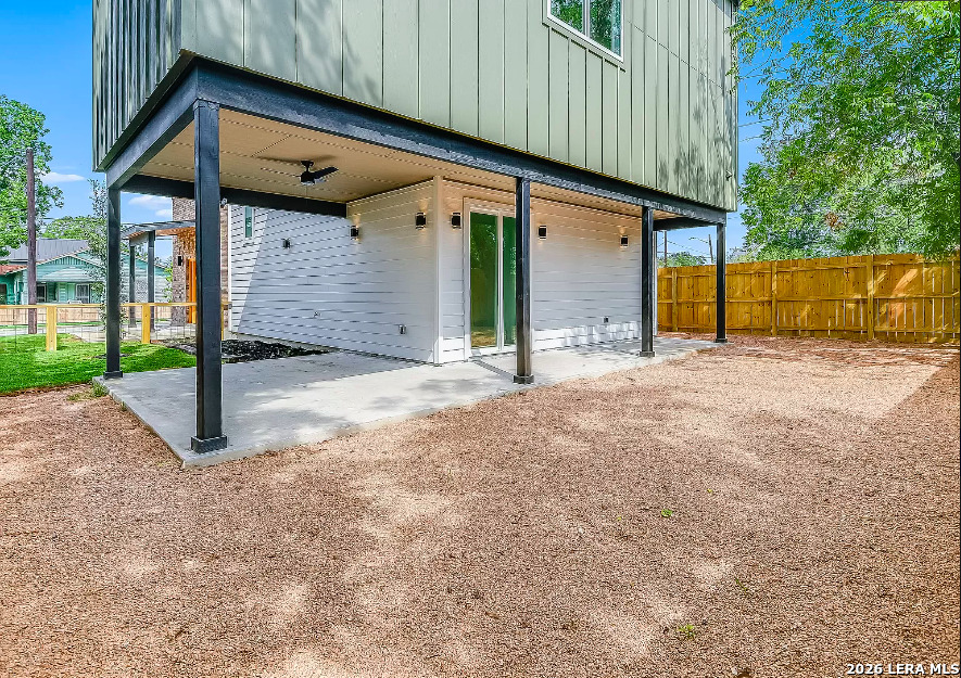 606 S Hackberry, San Antonio, TX 78203