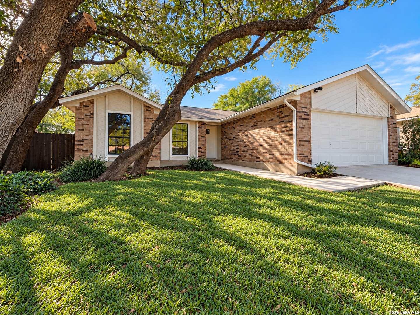 8322 TIMBER GLEN ST, San Antonio, TX 78250