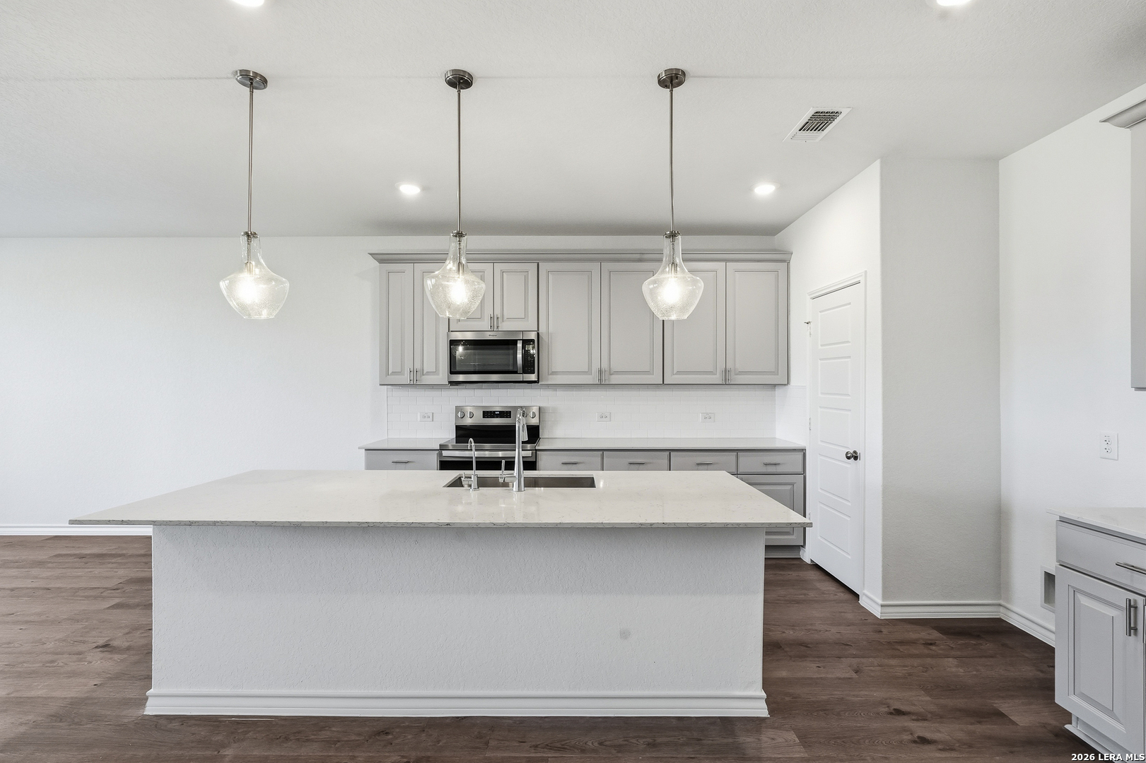 539 NIGHTINGALE AVENUE, Marion, TX 78124