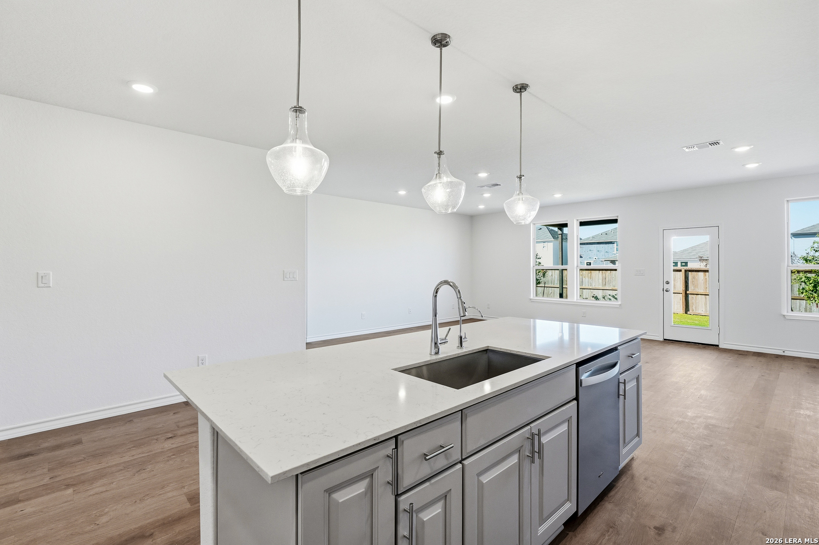 539 NIGHTINGALE AVENUE, Marion, TX 78124