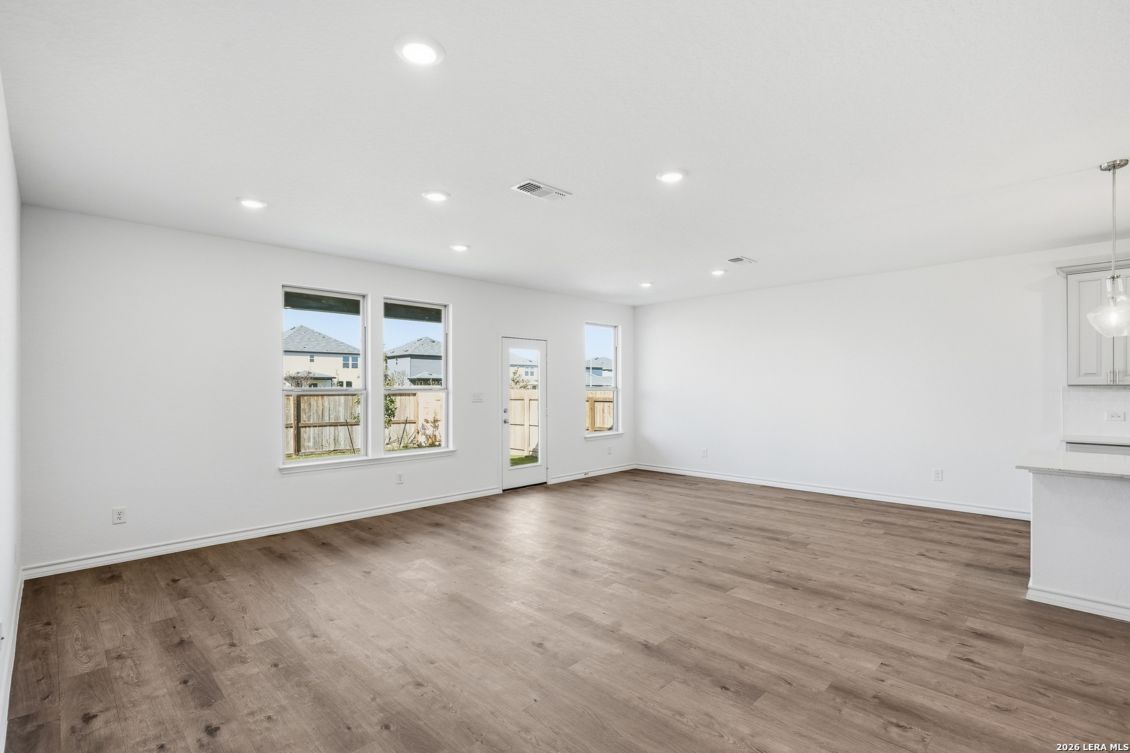 539 NIGHTINGALE AVENUE, Marion, TX 78124