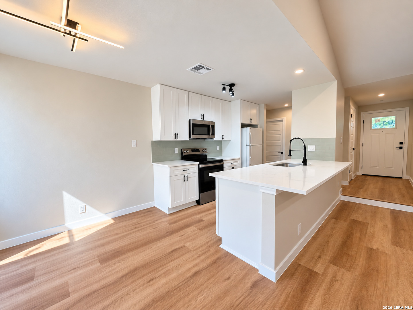 8322 TIMBER GLEN ST, San Antonio, TX 78250