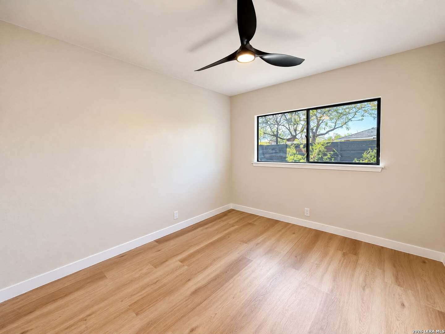 8322 TIMBER GLEN ST, San Antonio, TX 78250