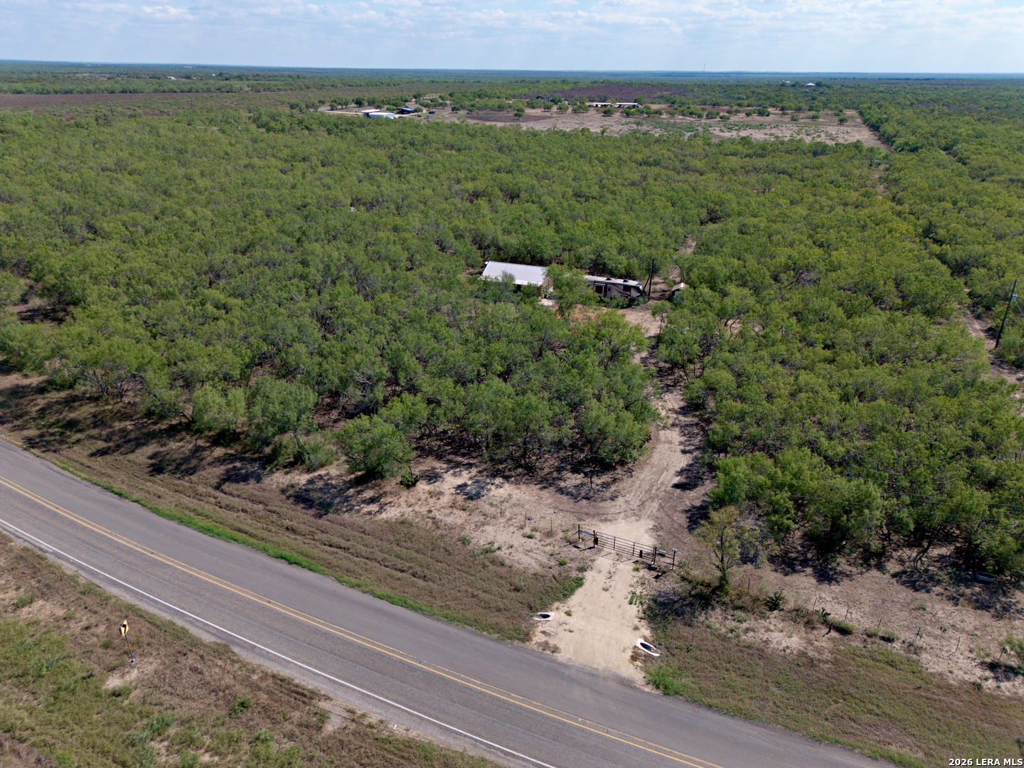 11943 Fm 472, Bigfoot, TX 78005