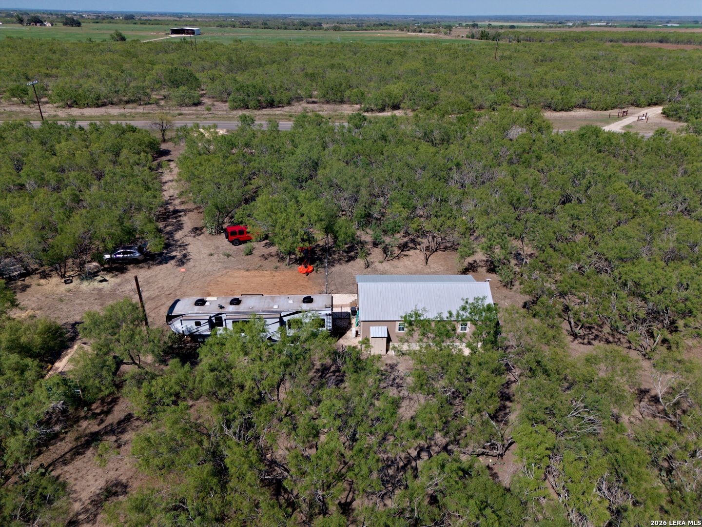 11943 Fm 472, Bigfoot, TX 78005