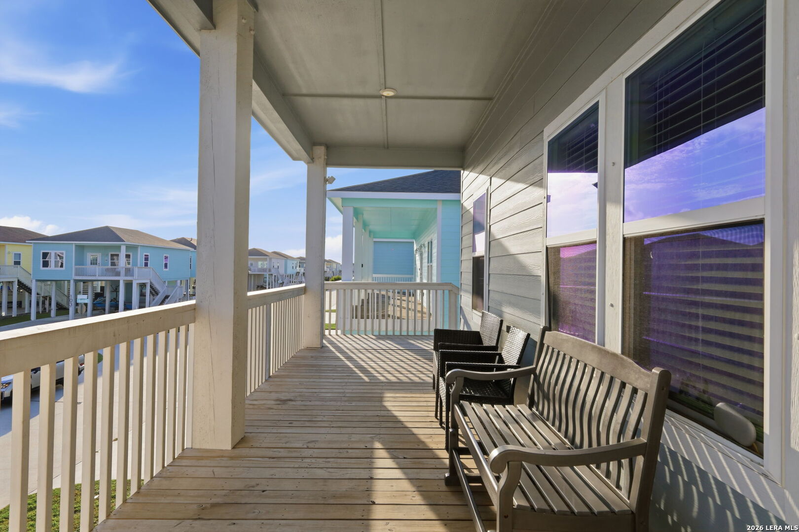 111 PARADISE DR, Rockport, TX 78382