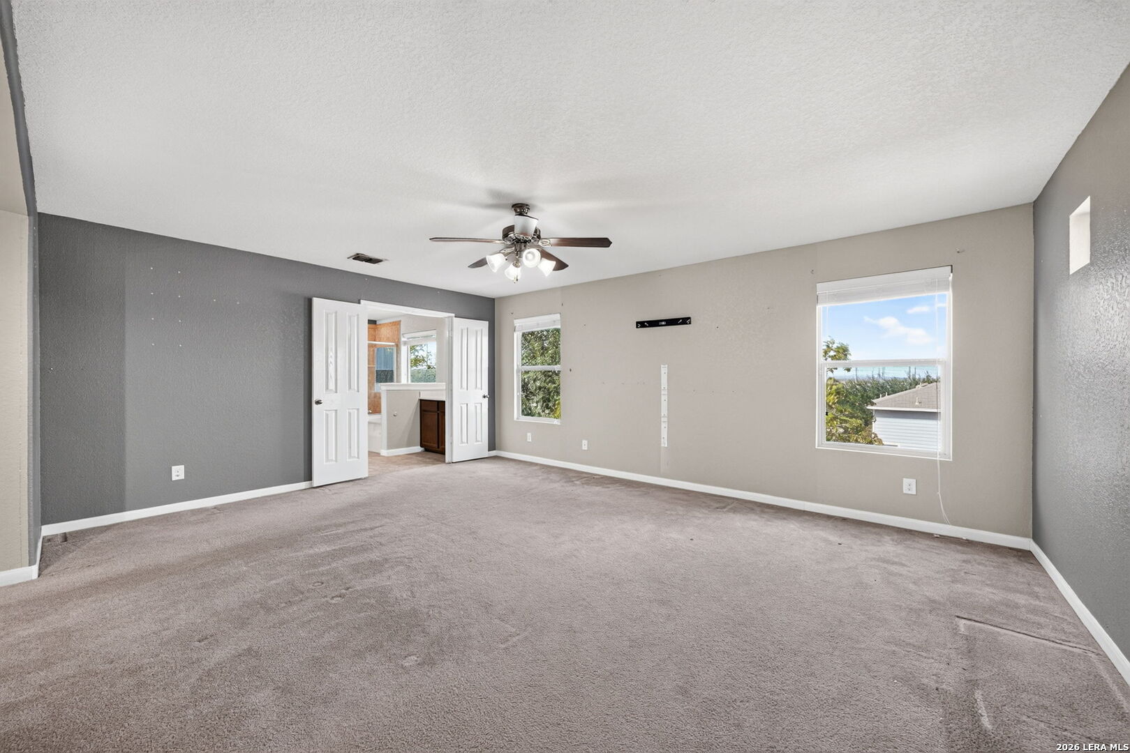 11435 Oaks Hike, San Antonio, TX 78245