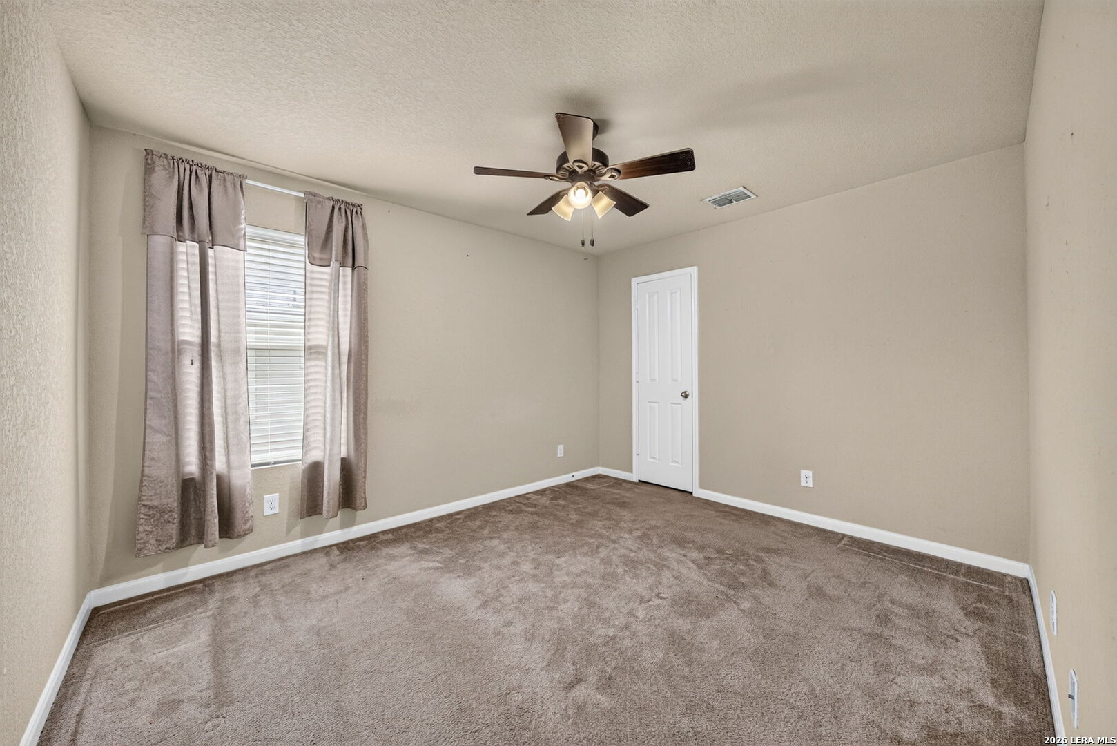 11435 Oaks Hike, San Antonio, TX 78245