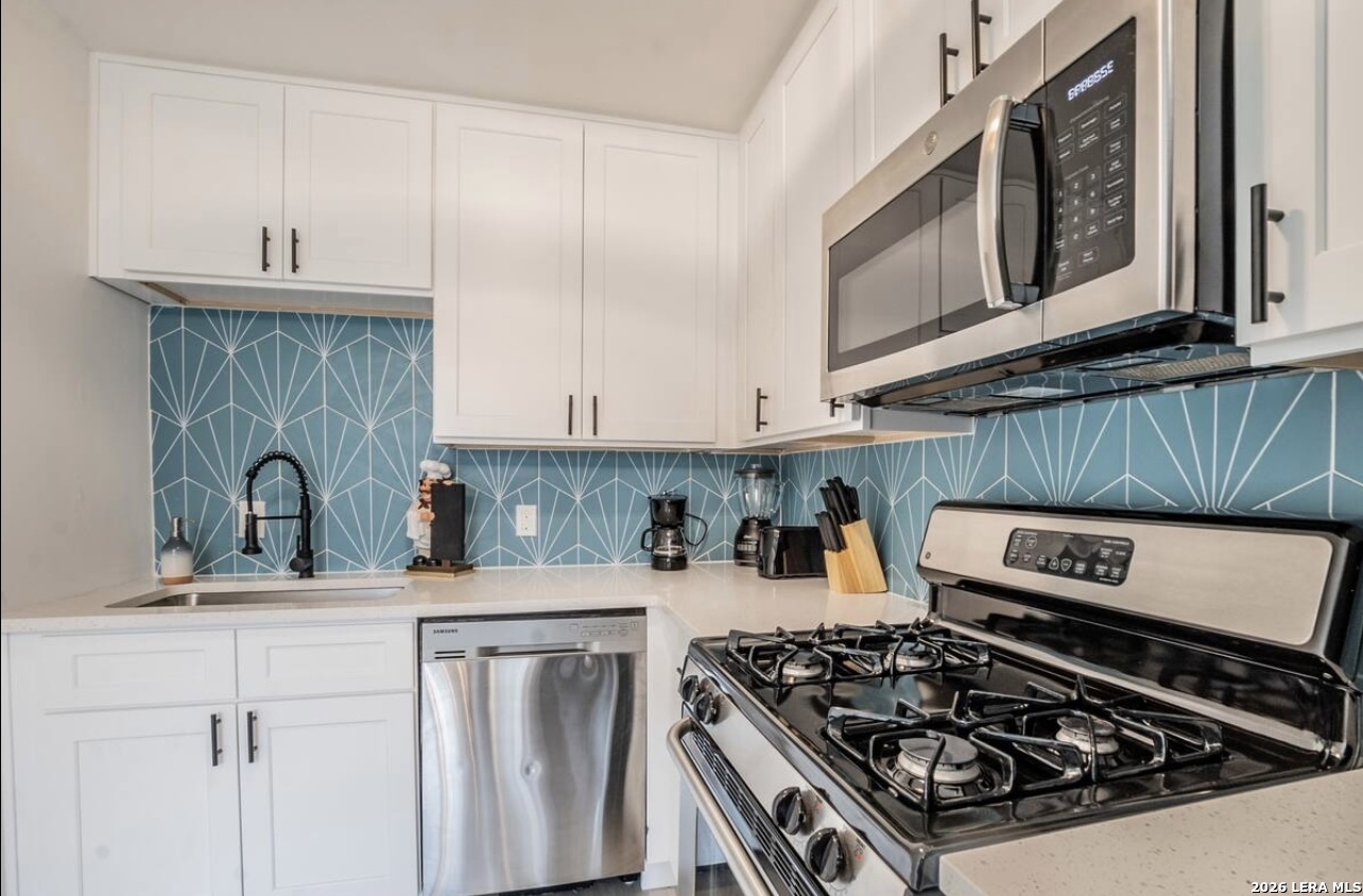 6103 Wing Feather, Austin, TX 78744