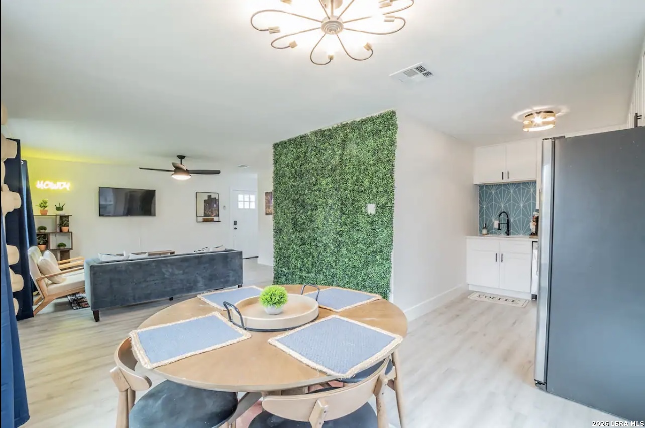 6103 Wing Feather, Austin, TX 78744