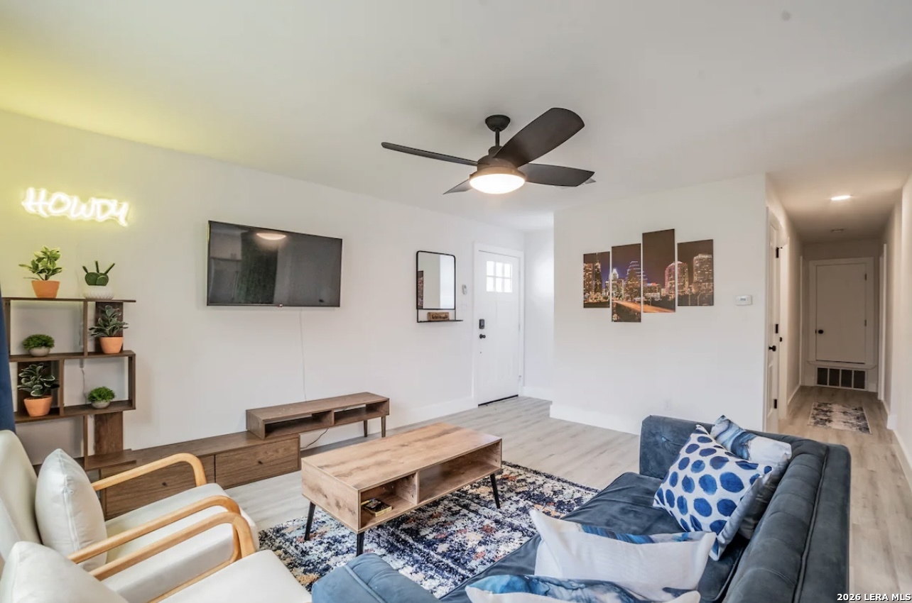 6103 Wing Feather, Austin, TX 78744