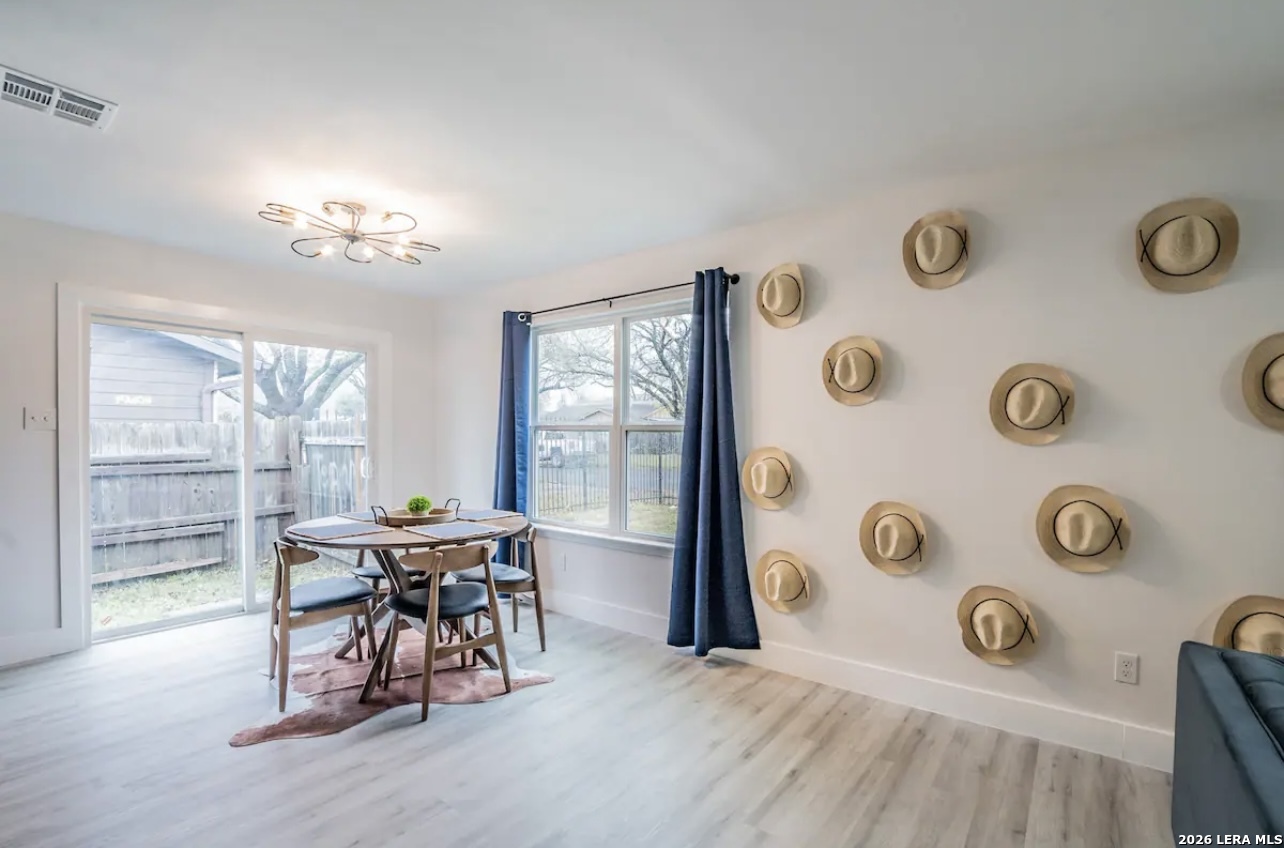 6103 Wing Feather, Austin, TX 78744