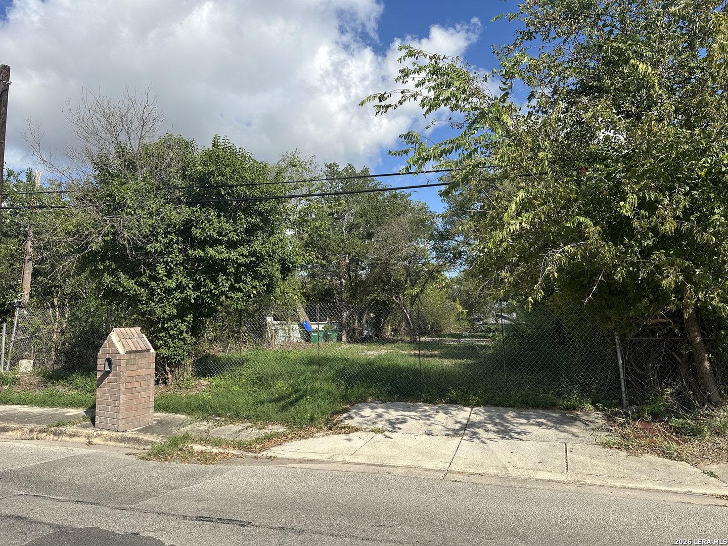 325 W MAYFIELD BLVD, San Antonio, TX 78221