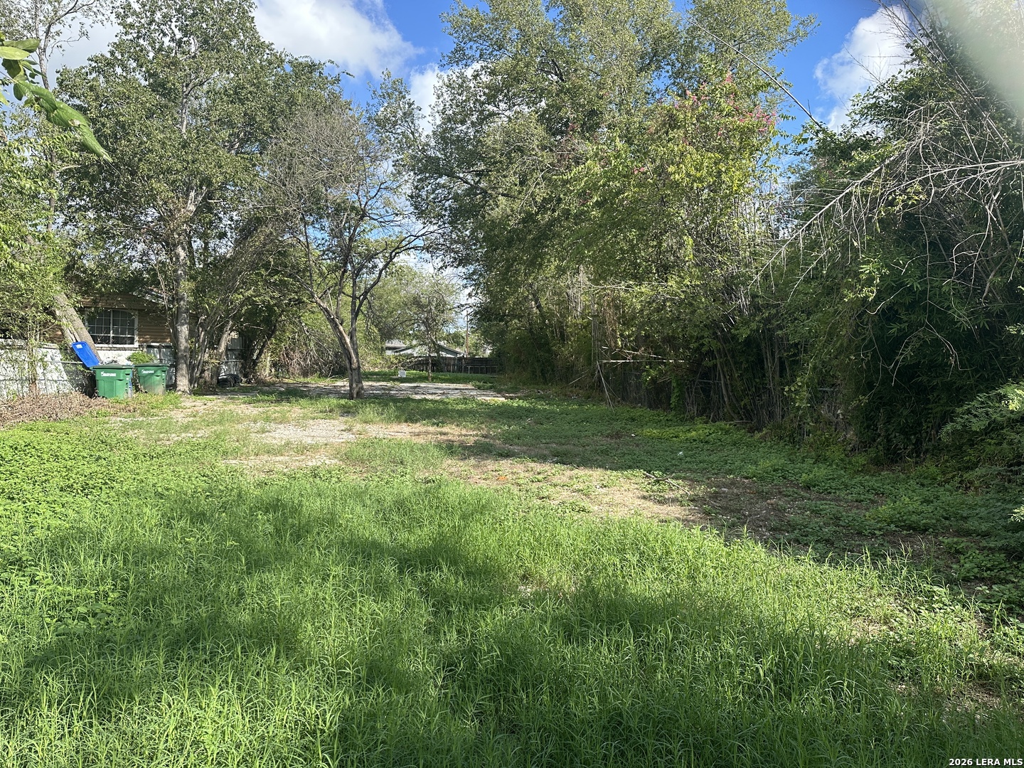 Property photo for 325 W MAYFIELD BLVD, San Antonio, TX
