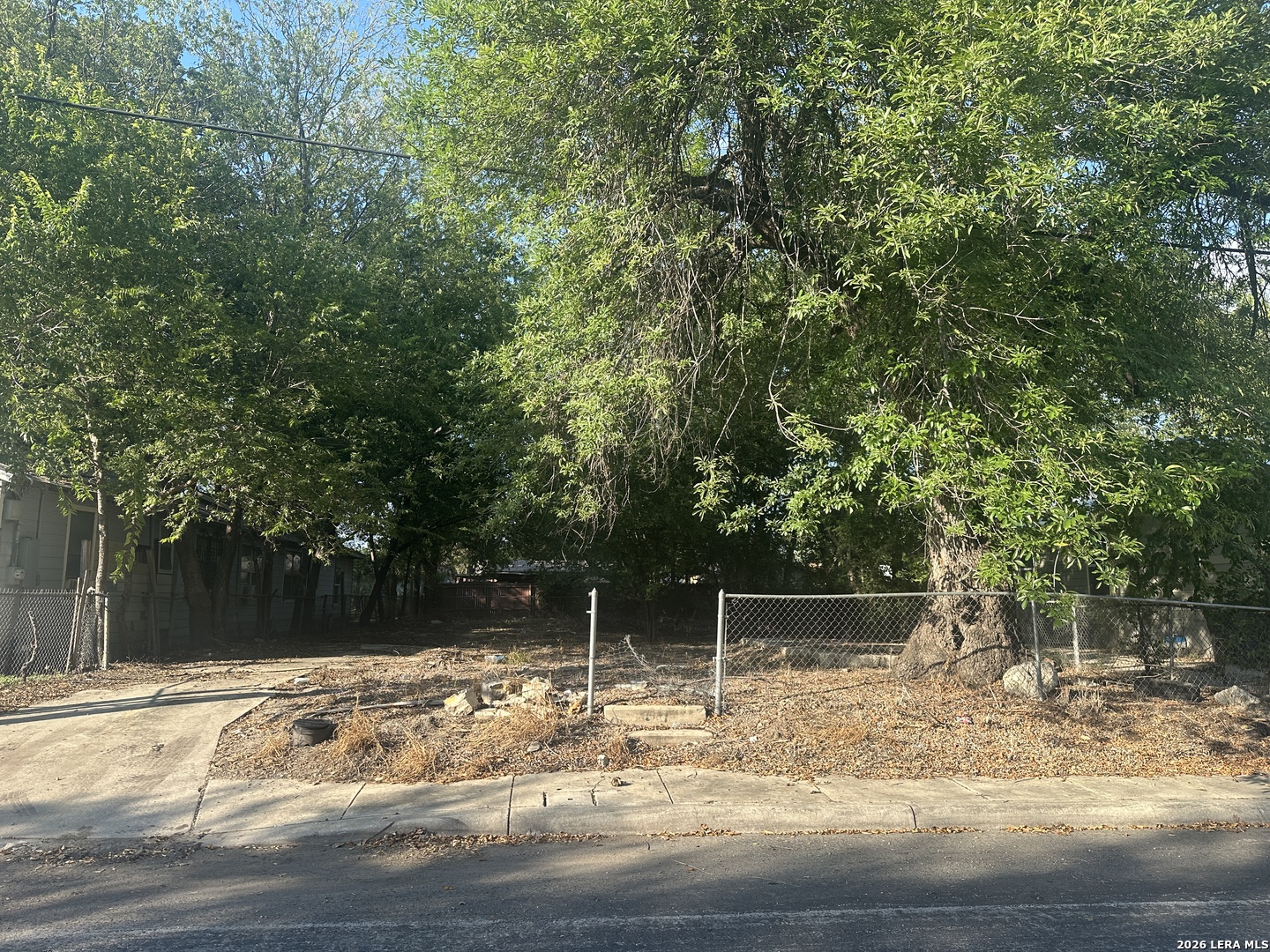 2807 ROSELAWN RD, San Antonio, TX 78226