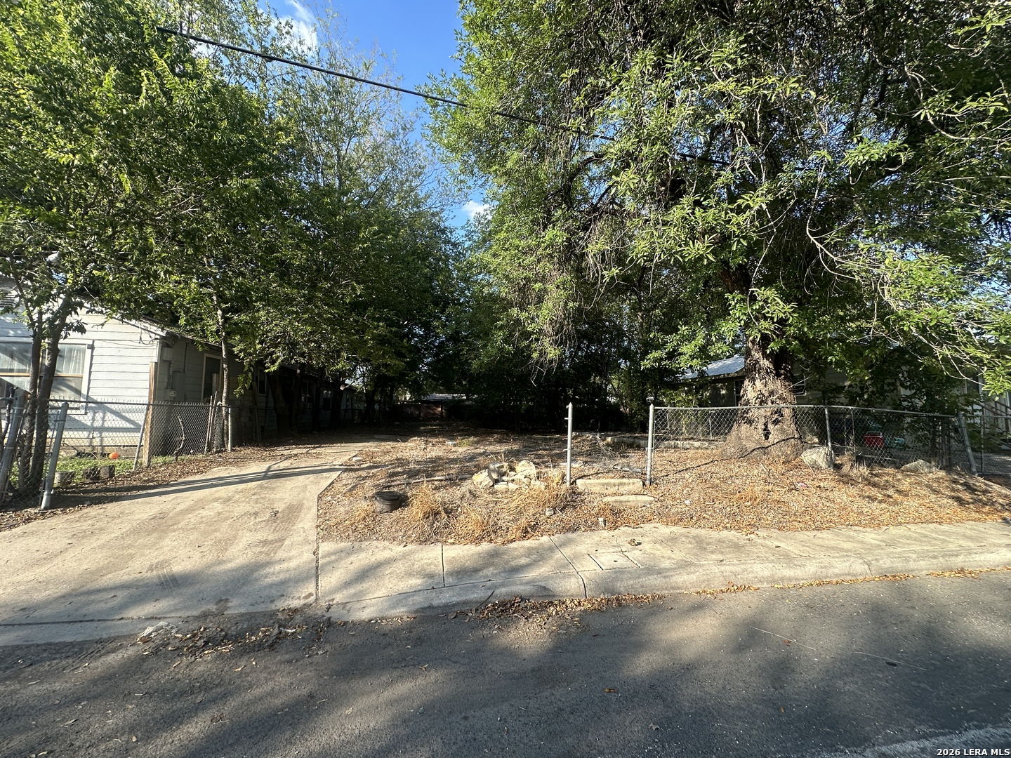 2807 ROSELAWN RD, San Antonio, TX 78226