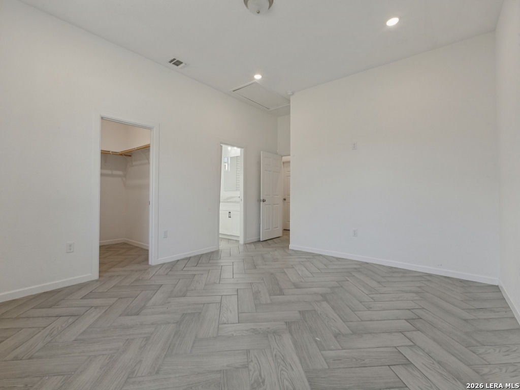 335 Kemper, San Antonio, TX 78207