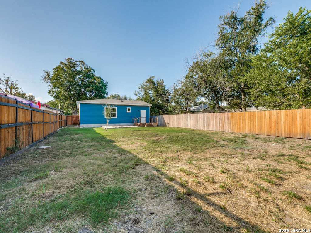 335 Kemper, San Antonio, TX 78207