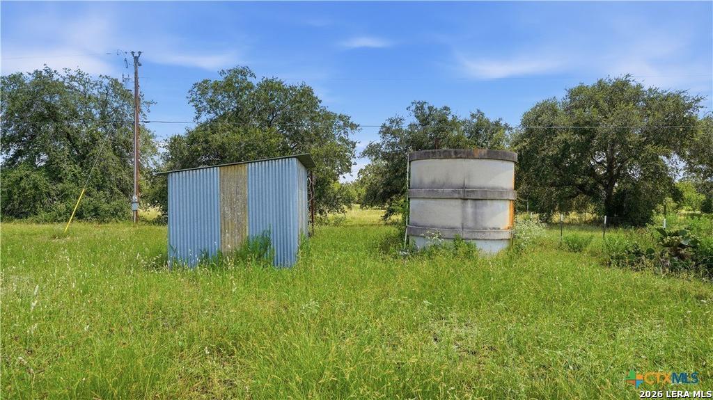 3921 CR 334, Stockdale, TX 78160