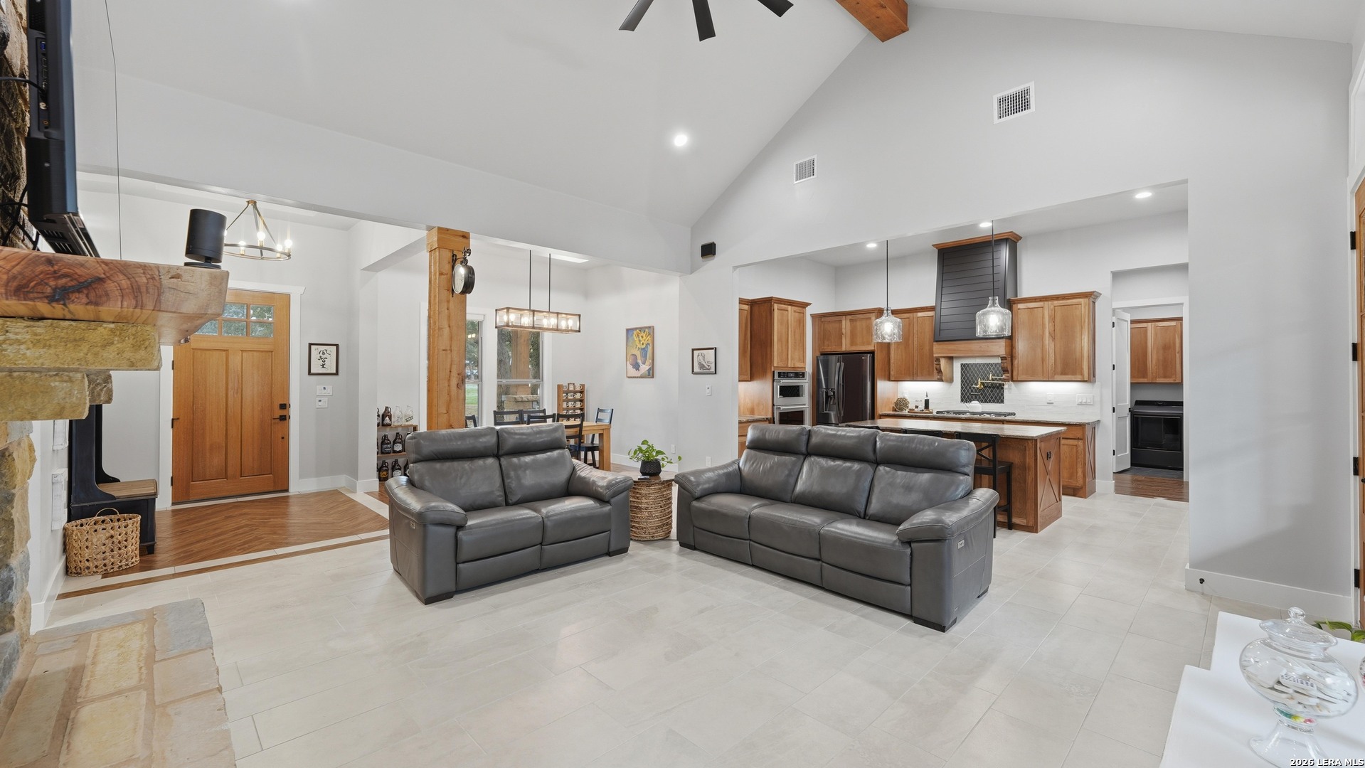 113 HONDO VIS, La Vernia, TX 78121