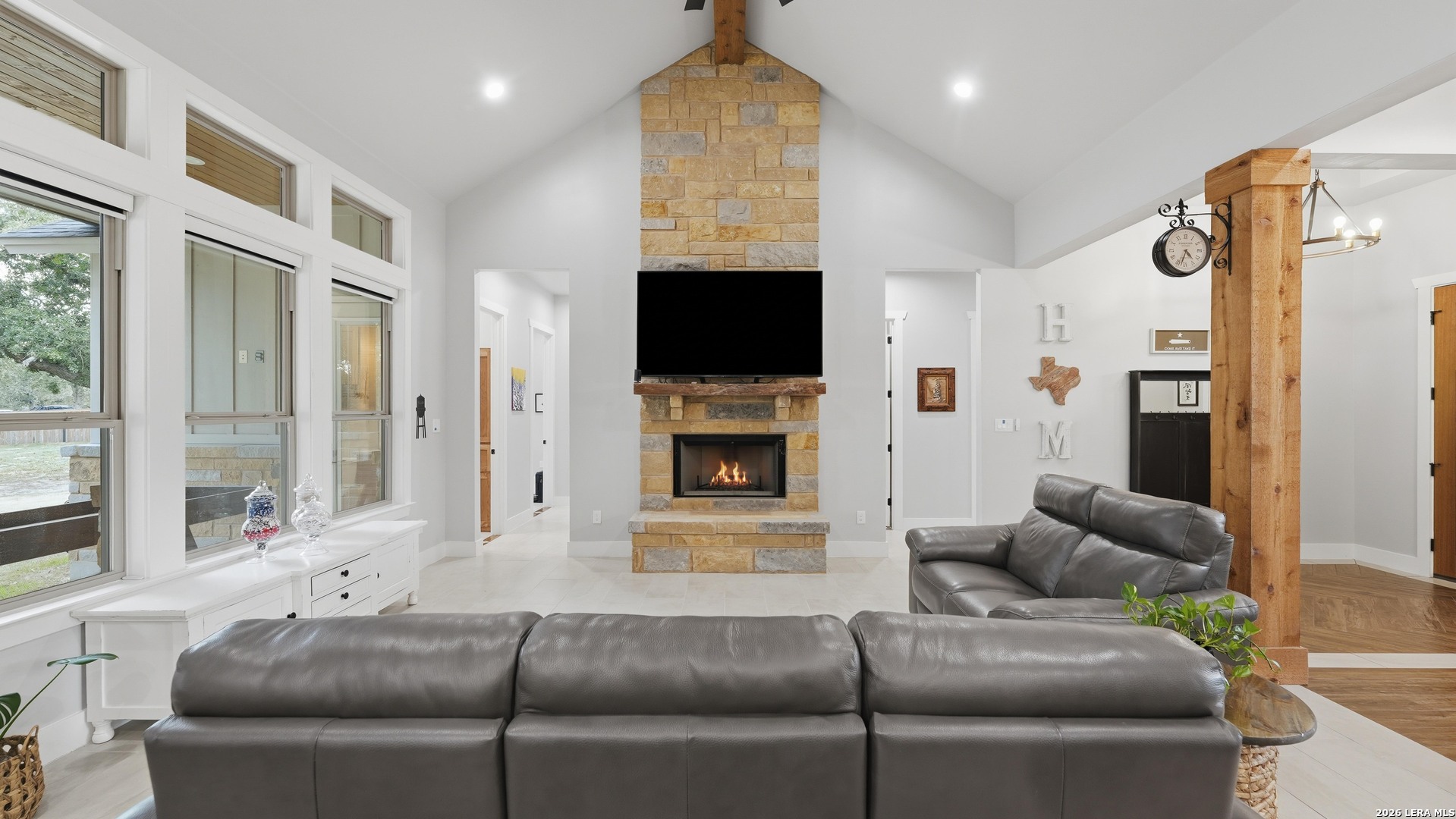 113 HONDO VIS, La Vernia, TX 78121