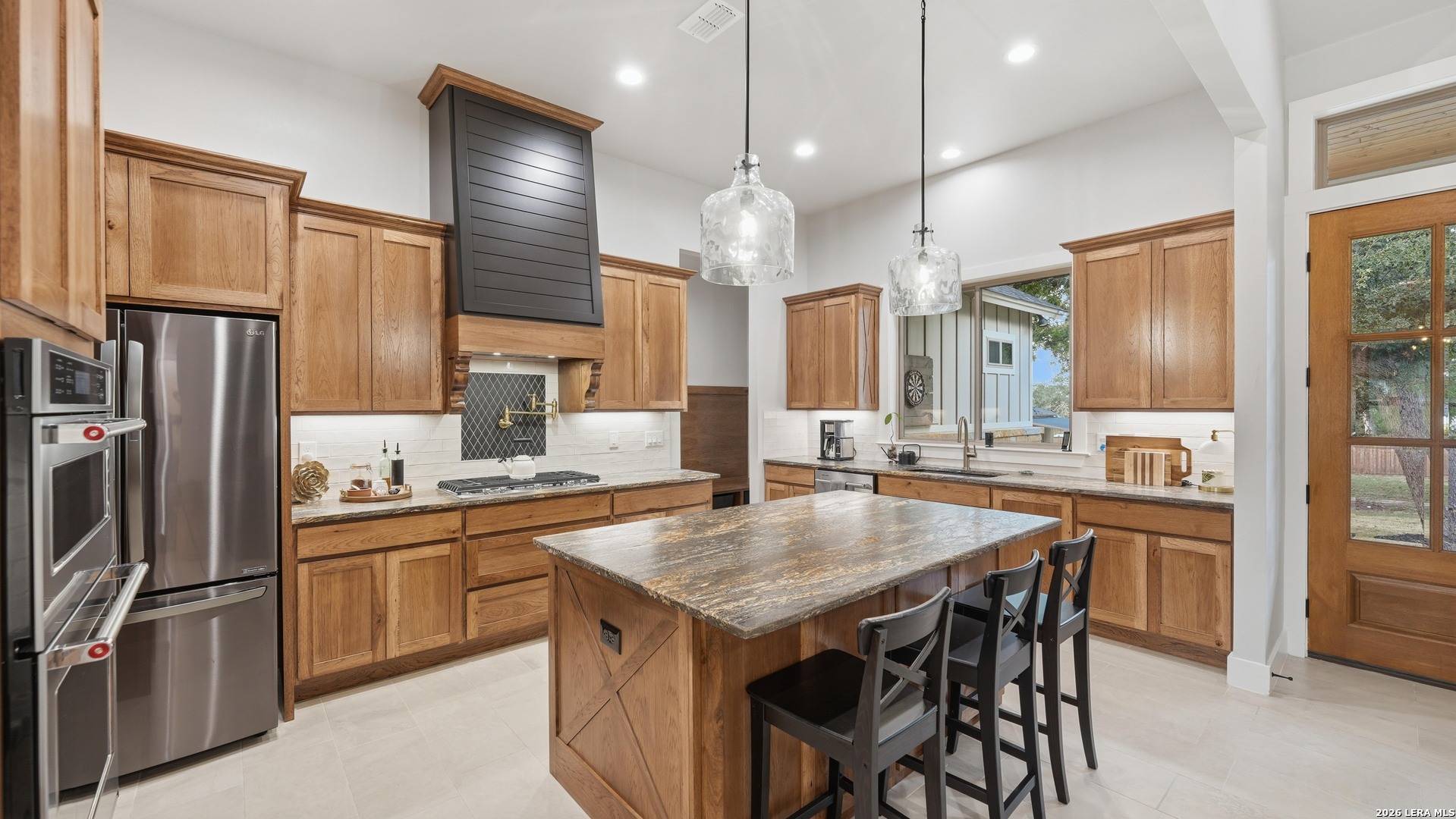 113 HONDO VIS, La Vernia, TX 78121