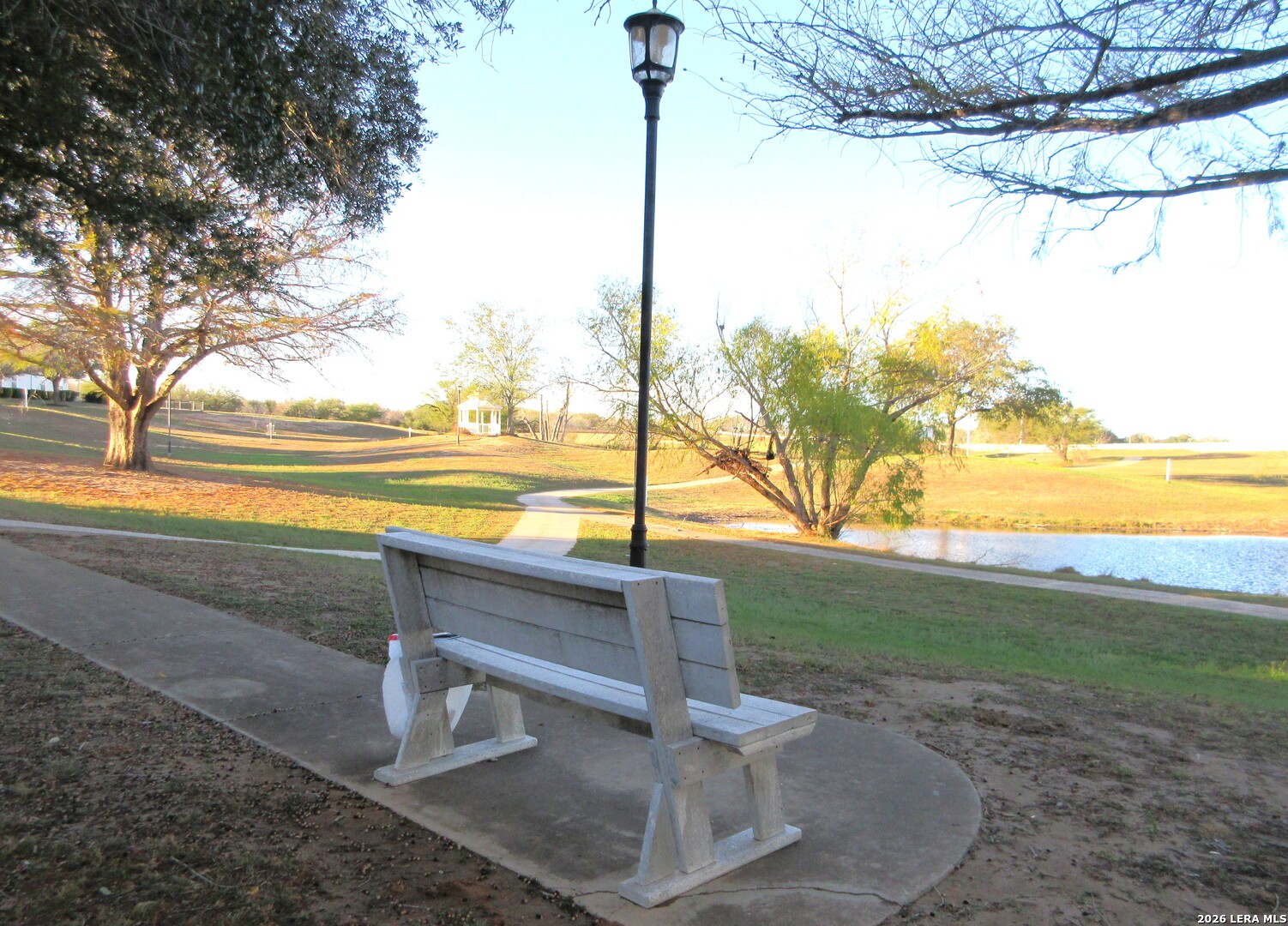 345 MIDDLE GREEN LOOP, Floresville, TX 78114