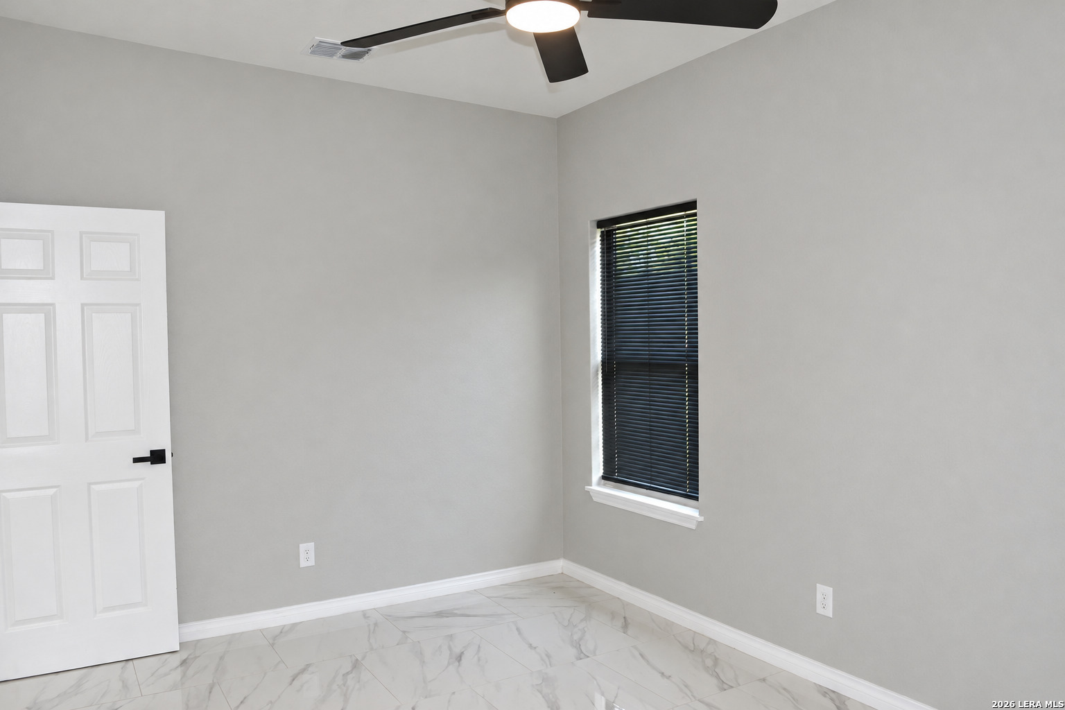 237 AVENUE D, Poteet, TX 78065