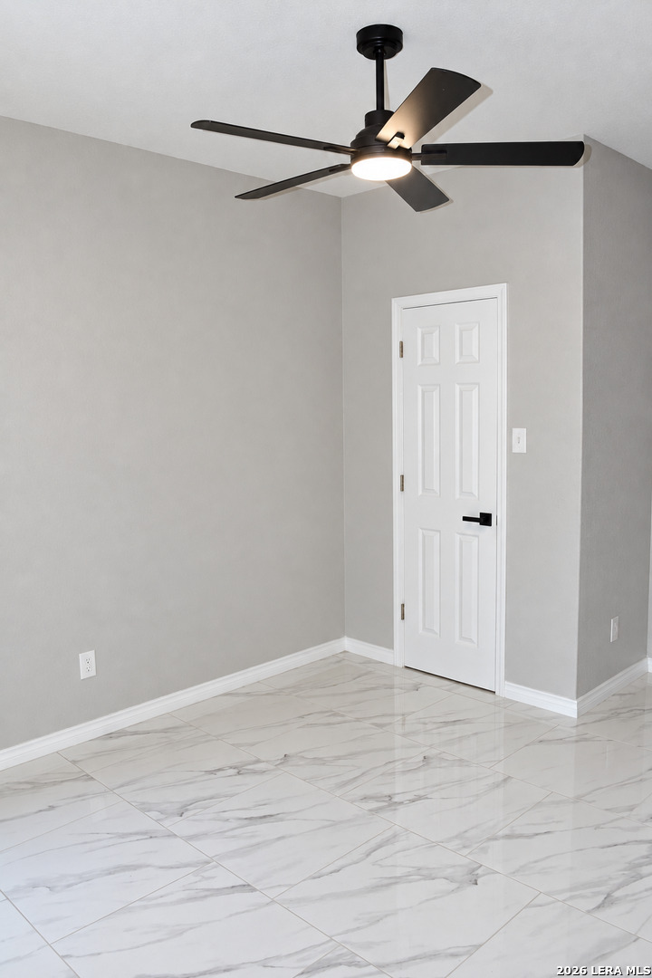 237 AVENUE D, Poteet, TX 78065