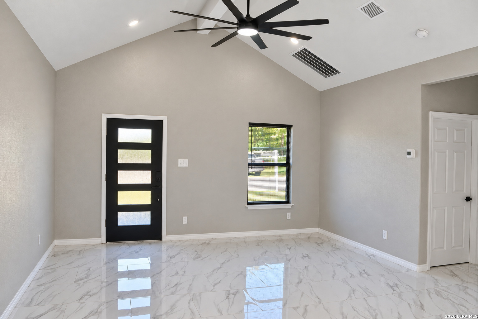 237 AVENUE D, Poteet, TX 78065