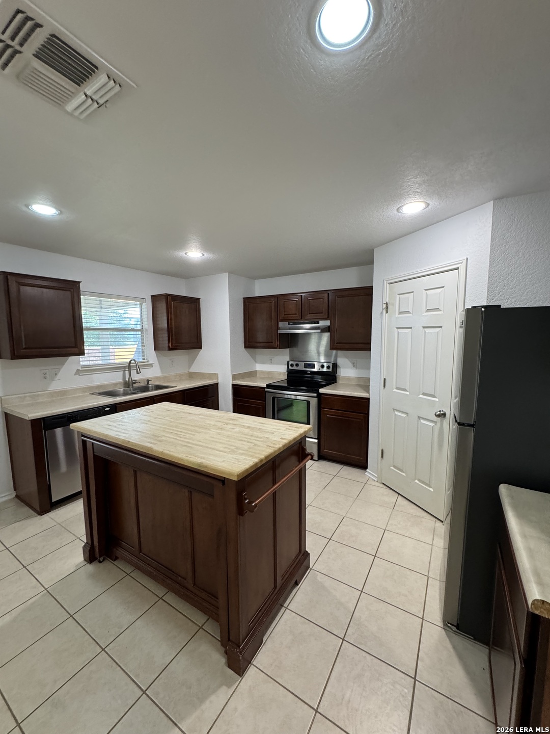 5223 DUKE FLD, San Antonio, TX 78227