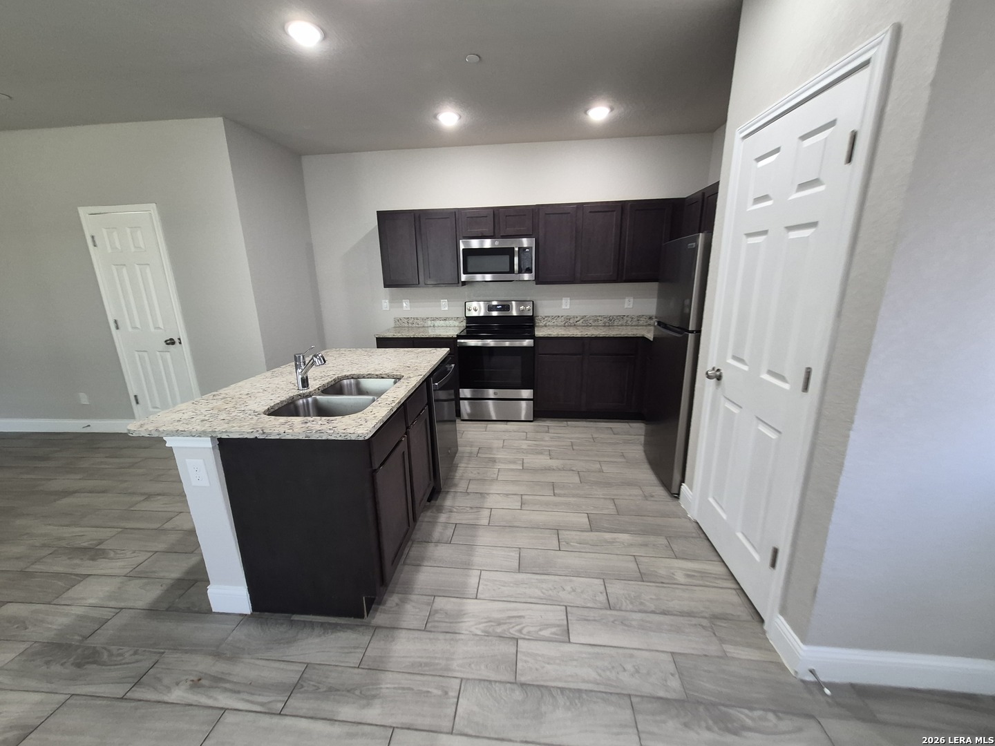 13207 REID MDWS, Live Oak, TX 78233