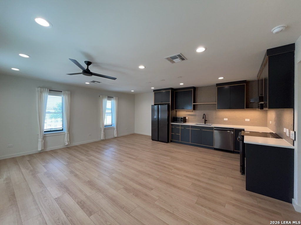 1722 S Saint Marys, #201, San Antonio, TX 78210