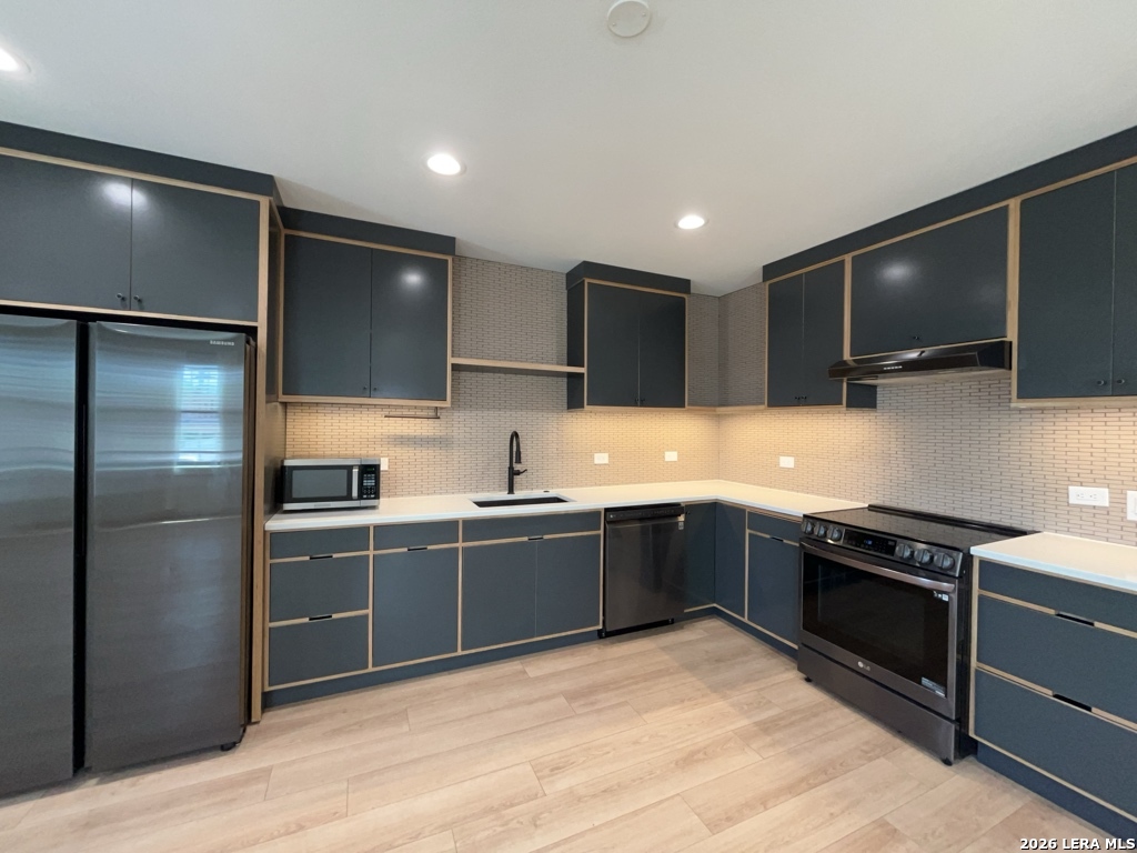 1722 S Saint Marys, #201, San Antonio, TX 78210