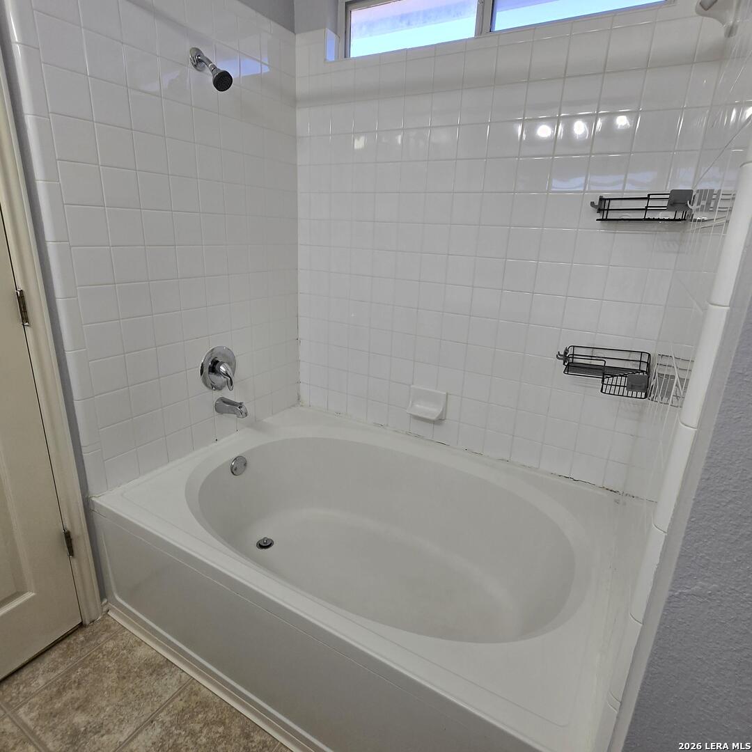 626 Limestone Flt, San Antonio, TX 78251